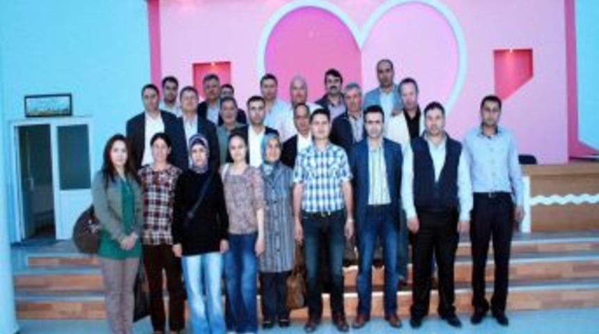 Ak Parti Merkez İl&ccedil;e Y&ouml;netimi Belediye &Ccedil;alışmalarını Gezdi