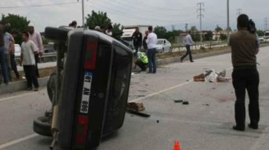 D&uuml;zce D-100 Karayolunda Kaza