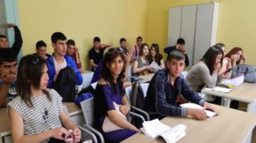 Menemenli &Ccedil;ıraklar İtalya 'da Staja Başladı