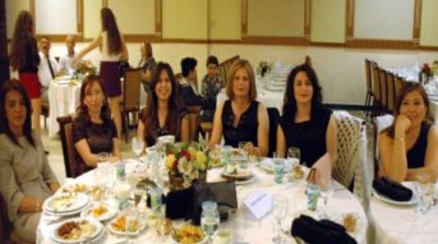 Balıkesir İnebey Anadolu Lisesi Dayanışma Gecesi D&uuml;zenledi