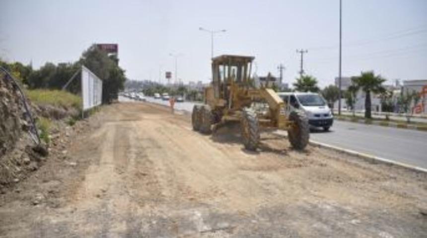 Konacık'ta Yollar Yenilenmeye Devam Ediyor