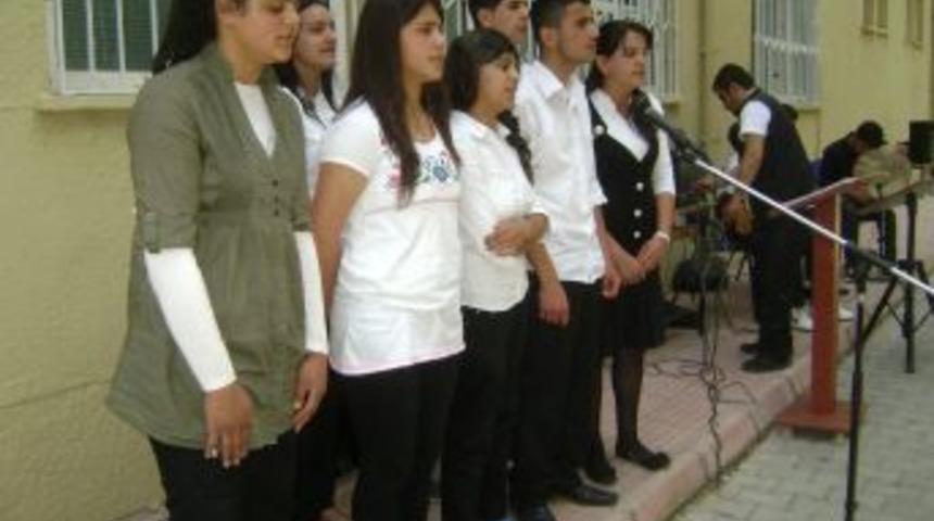 Doğanşehir Anadolu Lisesinde Yıl Sonu Etkinliği