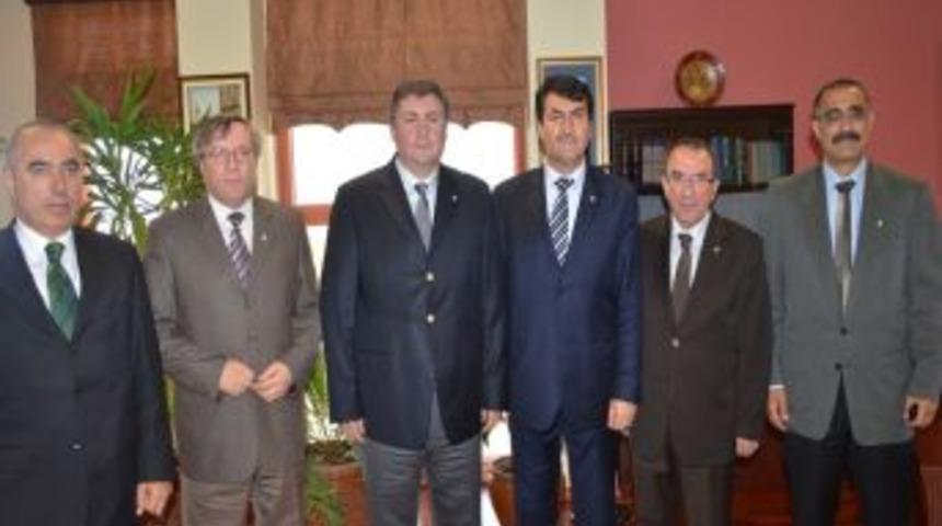 Başkan D&uuml;ndar: Bursa'nın Geleceği Kentsel D&ouml;n&uuml;ş&uuml;mde