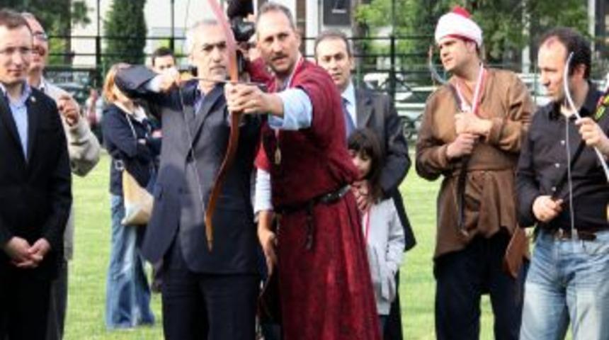 Ok&ccedil;uluk Yarışmasında Testideki Altınlar Sahibini Buldu