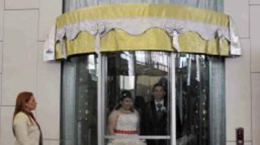 Nazım Hikmet Sanat Merkezi'nde İlk Nikah