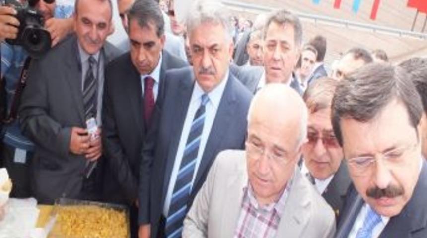 Tobb Genel Kurulu'nda Van Tanıtımı