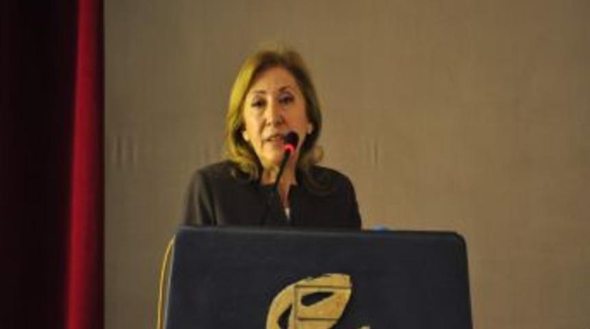 İn&ouml;n&uuml;&rsquo;n&uuml;n Torunu Toker: Dedem D&ouml;neminde Dini Kitap Toplatılmış