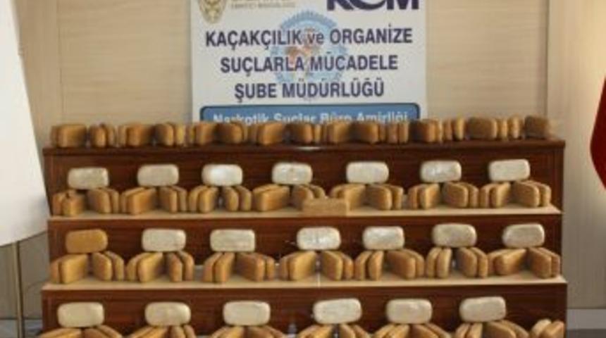 Şile Ve Zoro, Kamyon Kasasında 67 Kilo Eroini Buldu