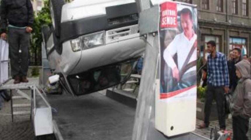 Trabzonlular'ın Emniyet Kemeri Sim&uuml;lasyon Aracı İle İmtihanı