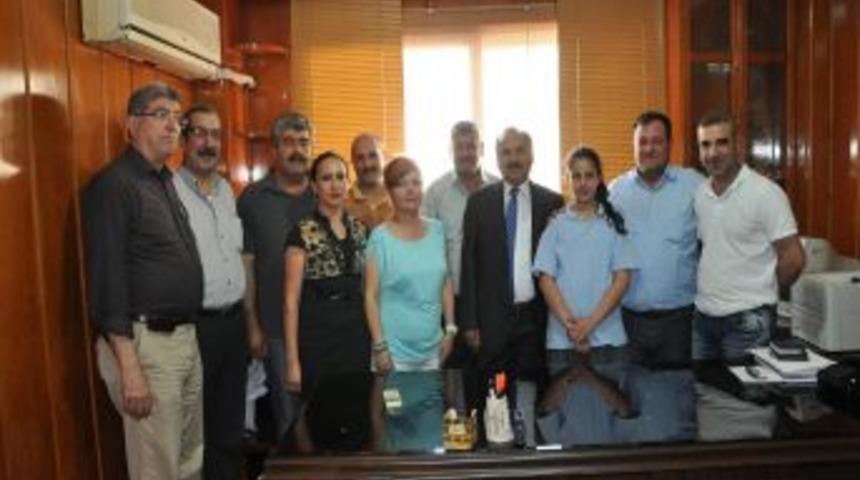 Okul Kantinlerinde Yasak, Okul Civarında Serbest