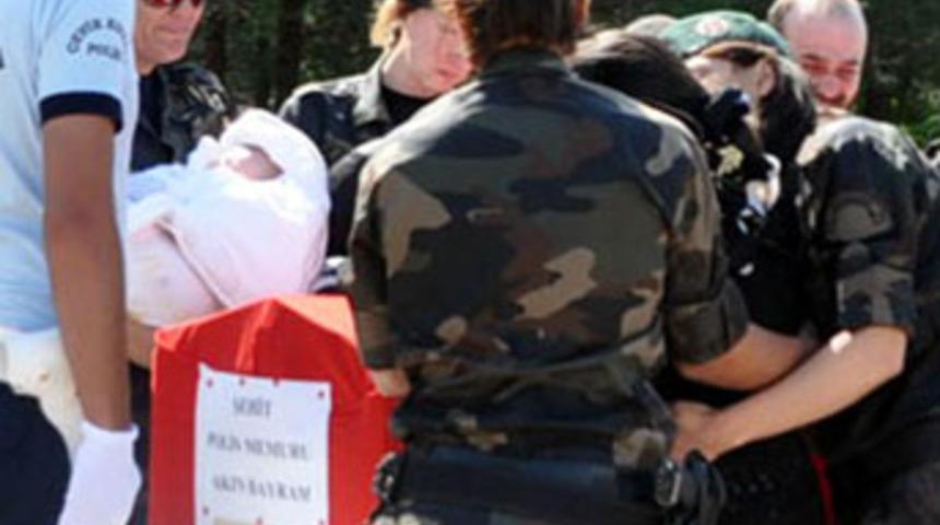 Şehit babaya kundakta veda