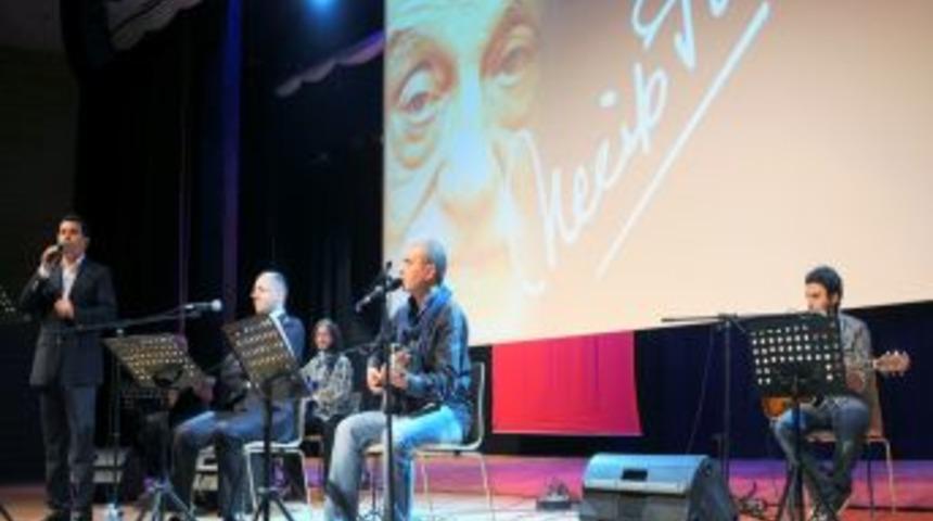 Necip Fazıl Kısak&uuml;rek Konser Ve Şiir Dinletisiyle Anıldı