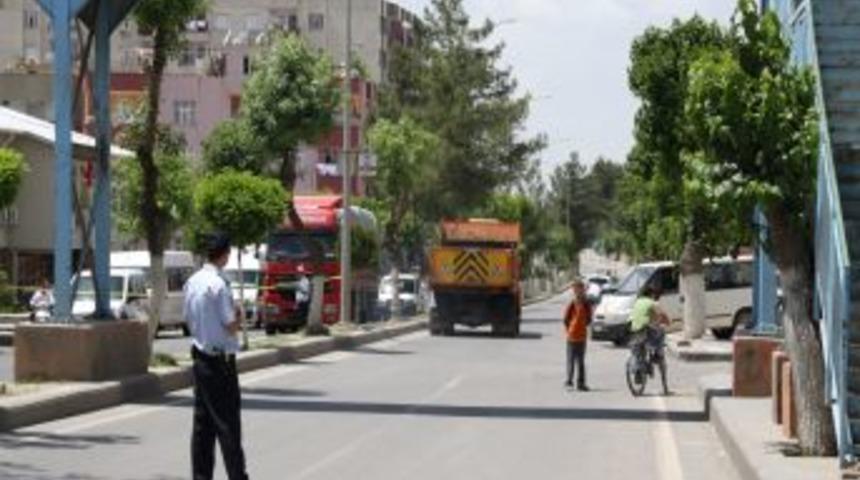 Ş&uuml;pheli Paket Patlatıldı