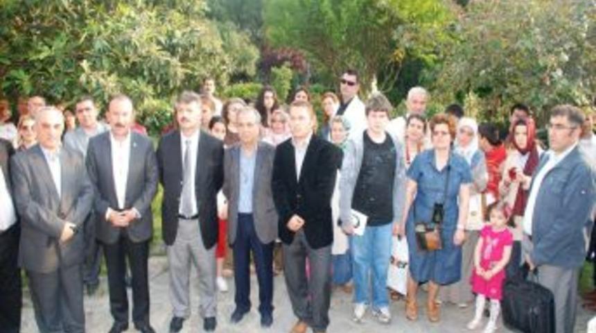 İzmit'e Gen&ccedil; Bakış Sergisi