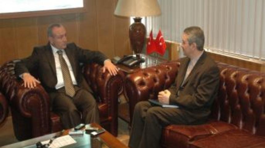 İran'ın Yeni Trabzon Başkonsolusu Nohasi'den Vali Kızılcık'a Ziyaret