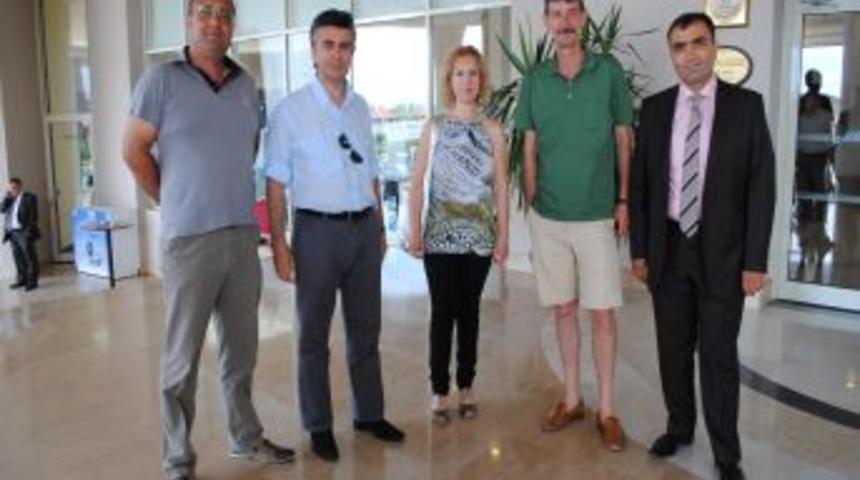 Yabancı Uyruklu Ka&ccedil;ak Rehberler T&uuml;rk Turizmine Zarar Veriyor