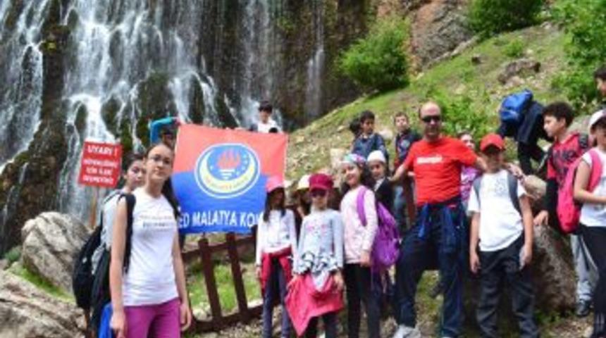 &Ouml;ğrencilerin Dağ Kampı