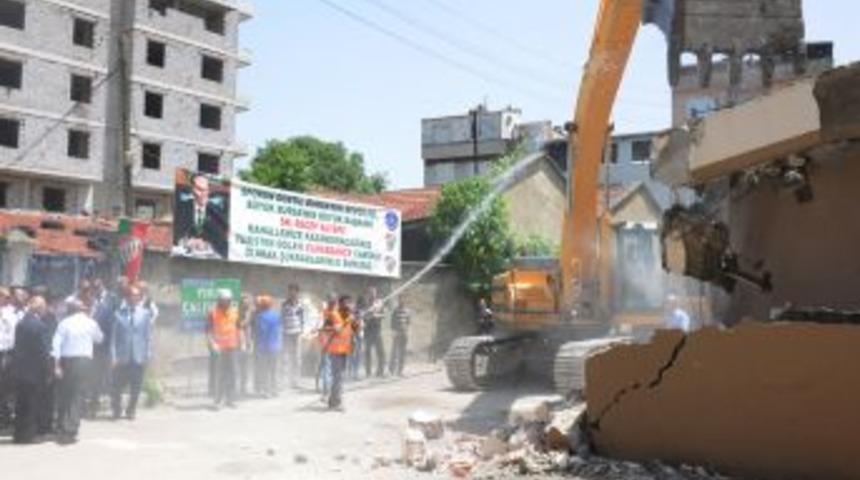 Elmasbahçeler Spor Salonuna Kavuşuyor