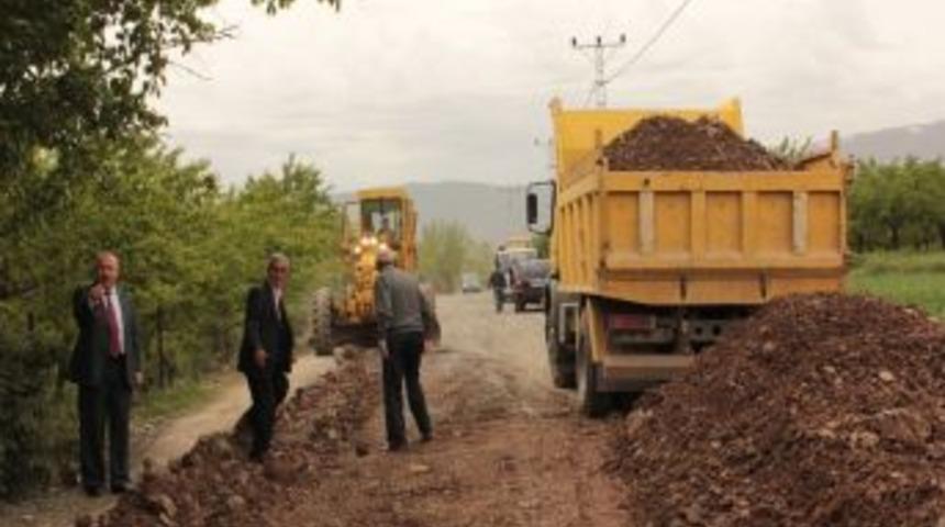 Fırıncı K&ouml;y Yolu Asfaltlanmaya Hazır Hale Getirildi