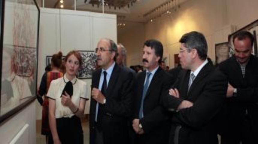 Y&uuml;ksek Lisans &Ouml;ğrencileri 75 Eserle Sergi A&ccedil;tı