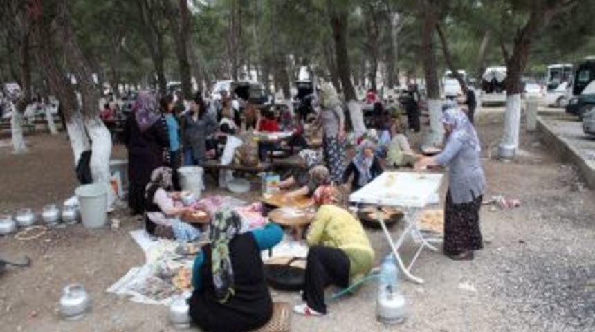 15 Bin Emirdağlı, Katmer Şenliğinde Buluştu