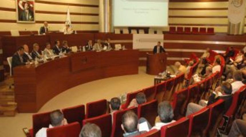 "Antalya&rsquo;daki Taksiler, Tarifede Paris Ve Londra Ile Yarışıyor"