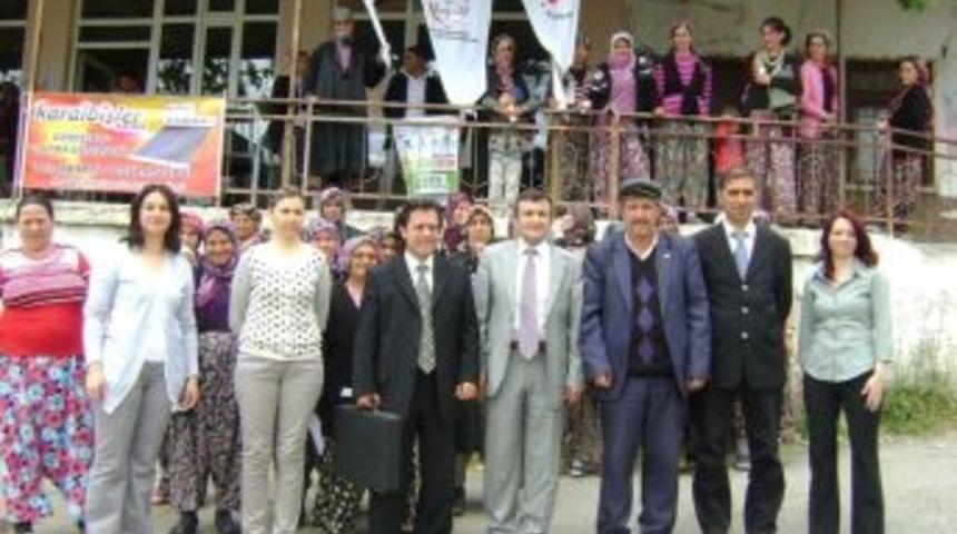 K&ouml;ylerdeki Eğitim Seminerleri S&uuml;r&uuml;yor