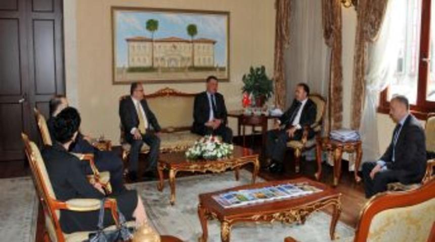 Kosova Sanayi Ve Ticaret Bakanından Ziyaret