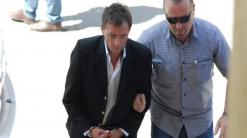 Kuyumcuya Sahte Altın Satmak İsterken Yakalandı