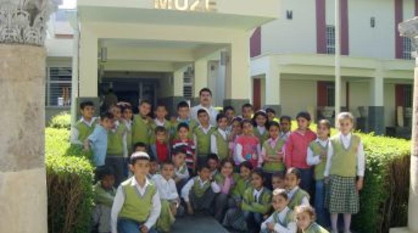 T&uuml;rkoğlu'ndan &Ouml;ğrenciler Kahramanmaraş M&uuml;zesi'ni Gezdi