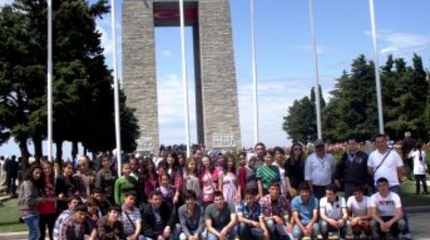 Sarıg&ouml;ll&uuml; &Ouml;ğrenciler &Ccedil;anakkale'yi Gezdi