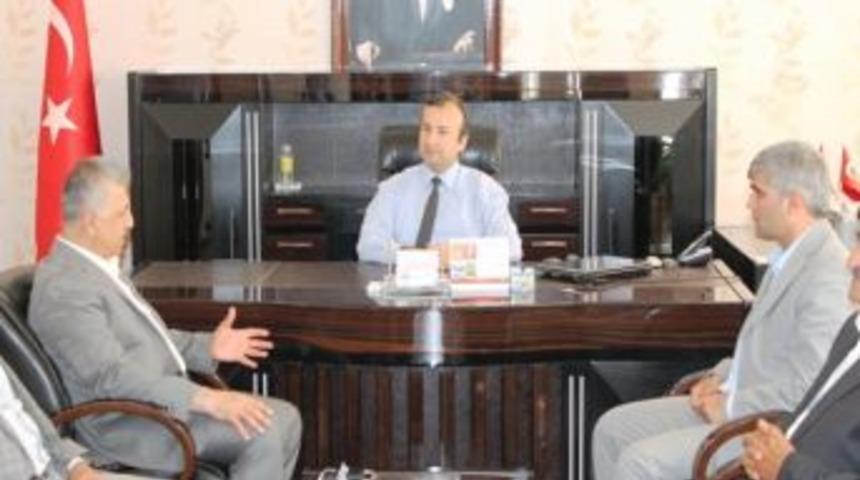 Ak Parti Şırnak Milletvekili Dindar, İdil Kaymakamını Ziyaret Etti