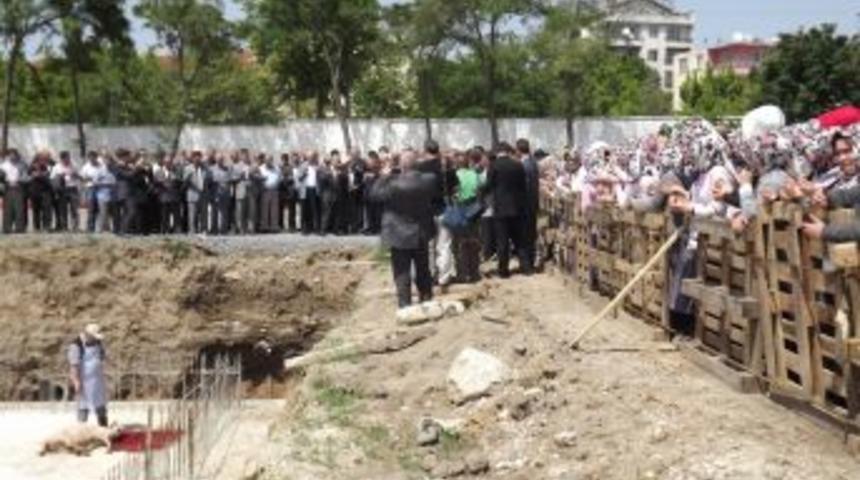 &Ccedil;orlu Anadolu İmam Hatip Lisesi Ek Bina Inşaatının Temeli Atıldı
