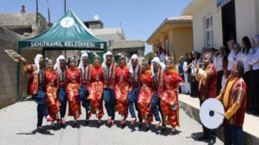 Mefruşat Sergisi T&ouml;renle A&ccedil;ıldı