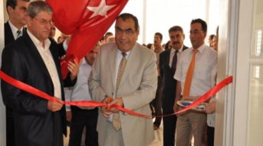 &Ouml;ğretmen Adaylarından Resim Ve Fotoğraf Sergisi