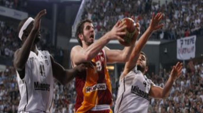 Galatasaray Medical Park'ı 84-73 Yenen Beşiktaş Milangaz Final Biletini Aldı