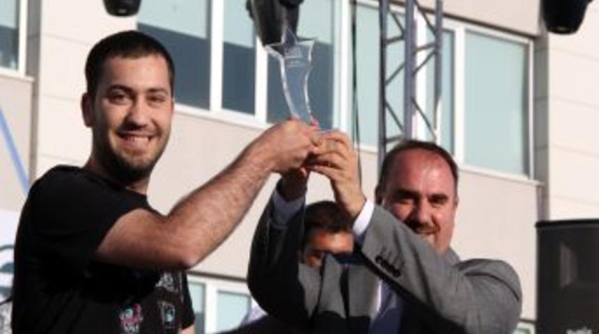 Zirvenin Yıldızları Belli Oldu