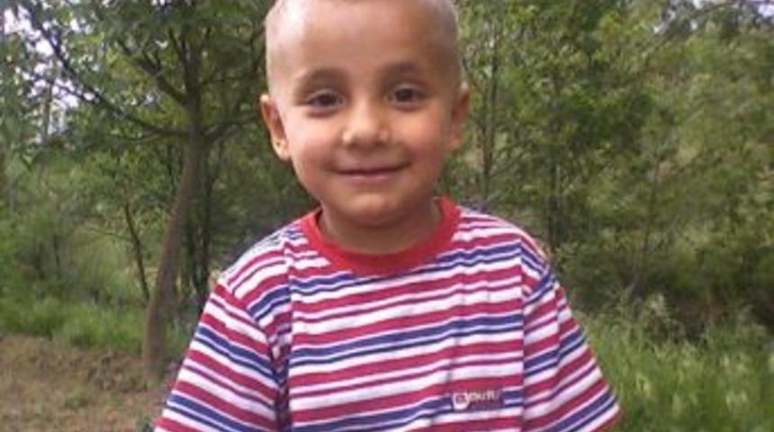 Baldıran Otundan Zehirlenen 8 Yaşındaki &Ccedil;ocuk Hayatını Kaybetti