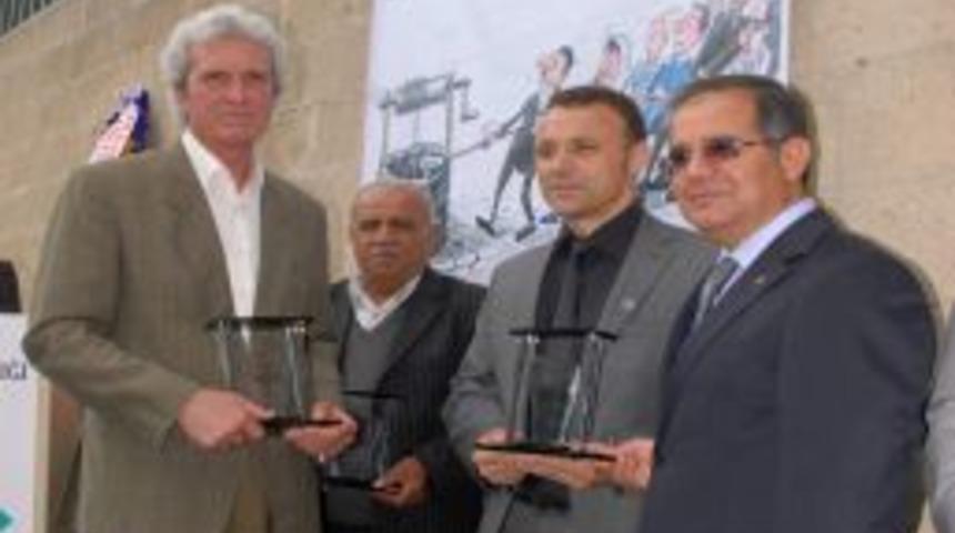 27. Uluslarası Karikat&uuml;r Yarışması &Ouml;d&uuml;l T&ouml;reni