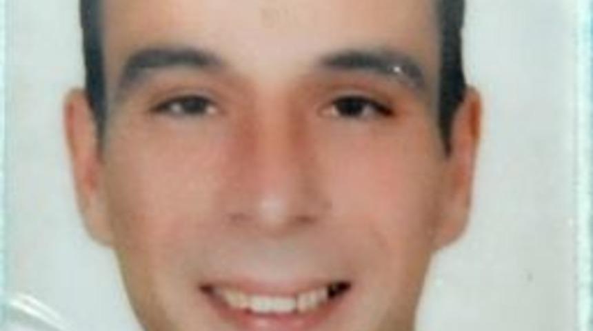 Evine Havalandırma Boşluğundan Girmeye &Ccedil;alışırken D&uuml;şerek &Ouml;ld&uuml;