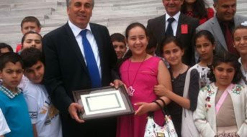 Atat&uuml;rk İ&Ouml;O&rsquo;dan Meclis ziyareti