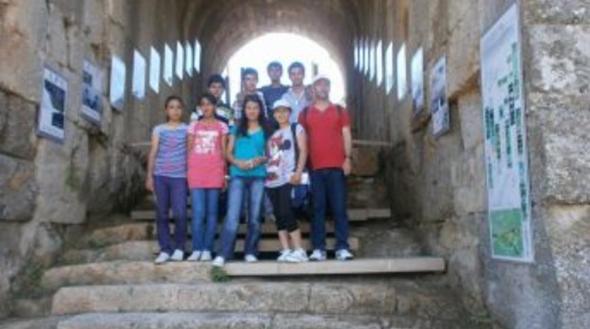 Tarihlerini Yaşayarak &Ouml;ğreniyorlar