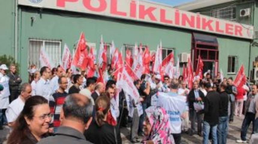 Bursa'da &Ouml;ğrenciler Okuldan, Hastalar Hastane Kapısından Geri D&ouml;nd&uuml;