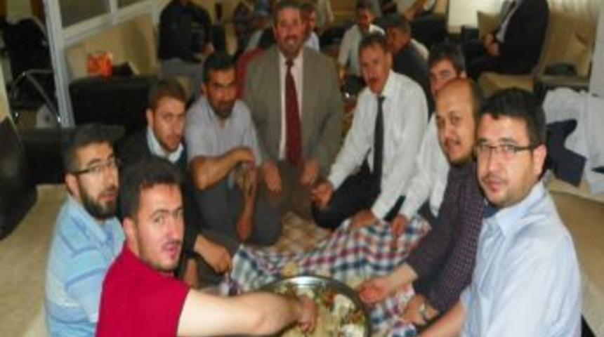 KIDİMDER, Kur&rsquo;an B&uuml;lb&uuml;llerini Yemekte Buluşturdu