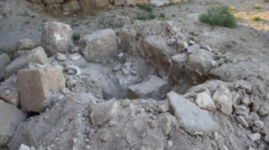 Tarihi Eser Ka&ccedil;ak&ccedil;ıları Yakalandı