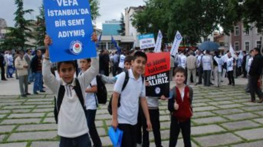 &Ouml;ğretmenlerin Grevi &Ouml;ğrencileri Sevindirdi