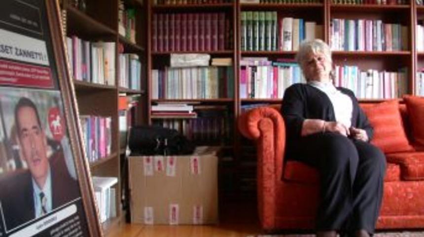 Menderes &Uuml;zerinden Mesaj G&ouml;nderip Tankları Y&uuml;r&uuml;tt&uuml;ler