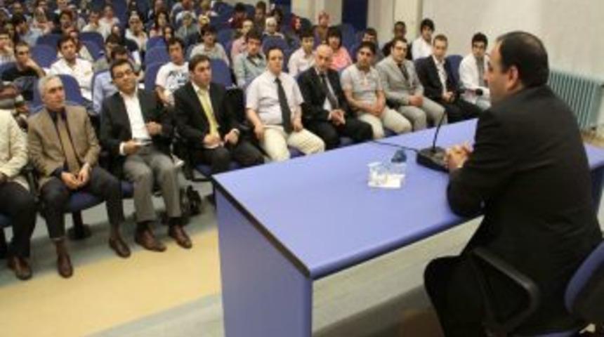 B&uuml;lent Keneş: Osmanlı&rsquo;dan Sonra Ortadoğu Huzur G&ouml;rmedi