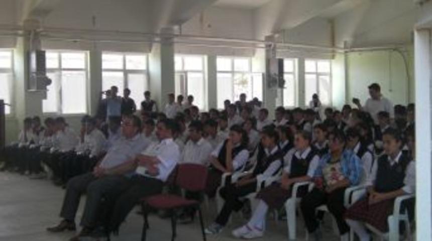 Trafik G&uuml;venliği Seminerleri D&uuml;zenlendi