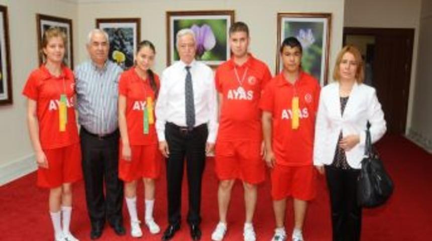 Aldırmaz: "sizlerle Gurur Duyuyorum"